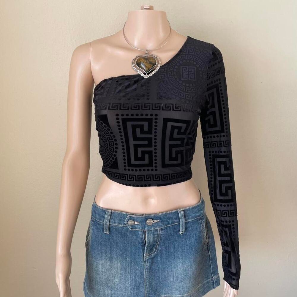 Vintage off the shoulder mesh